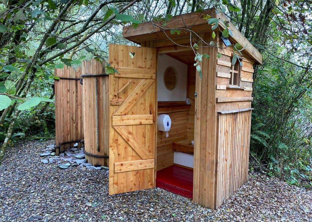 Florence Springs Glamping Gumfreston ภายนอก รูปภาพ