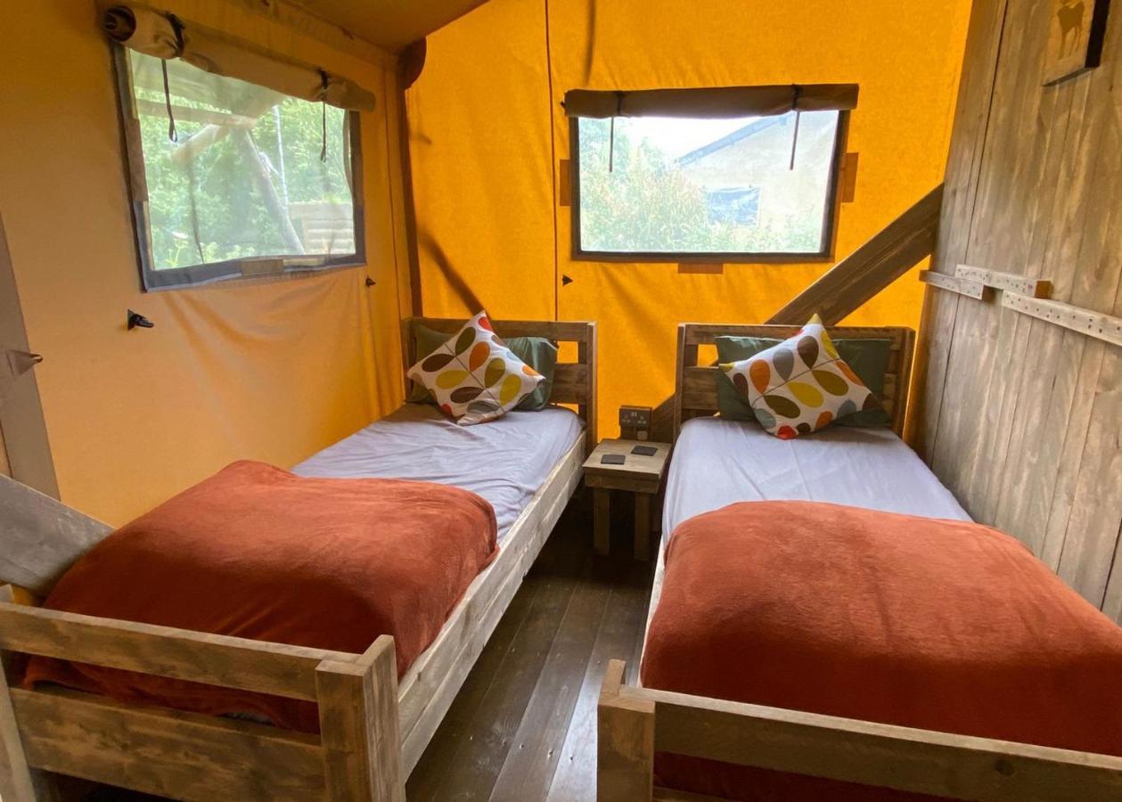 Florence Springs Glamping Gumfreston ภายนอก รูปภาพ