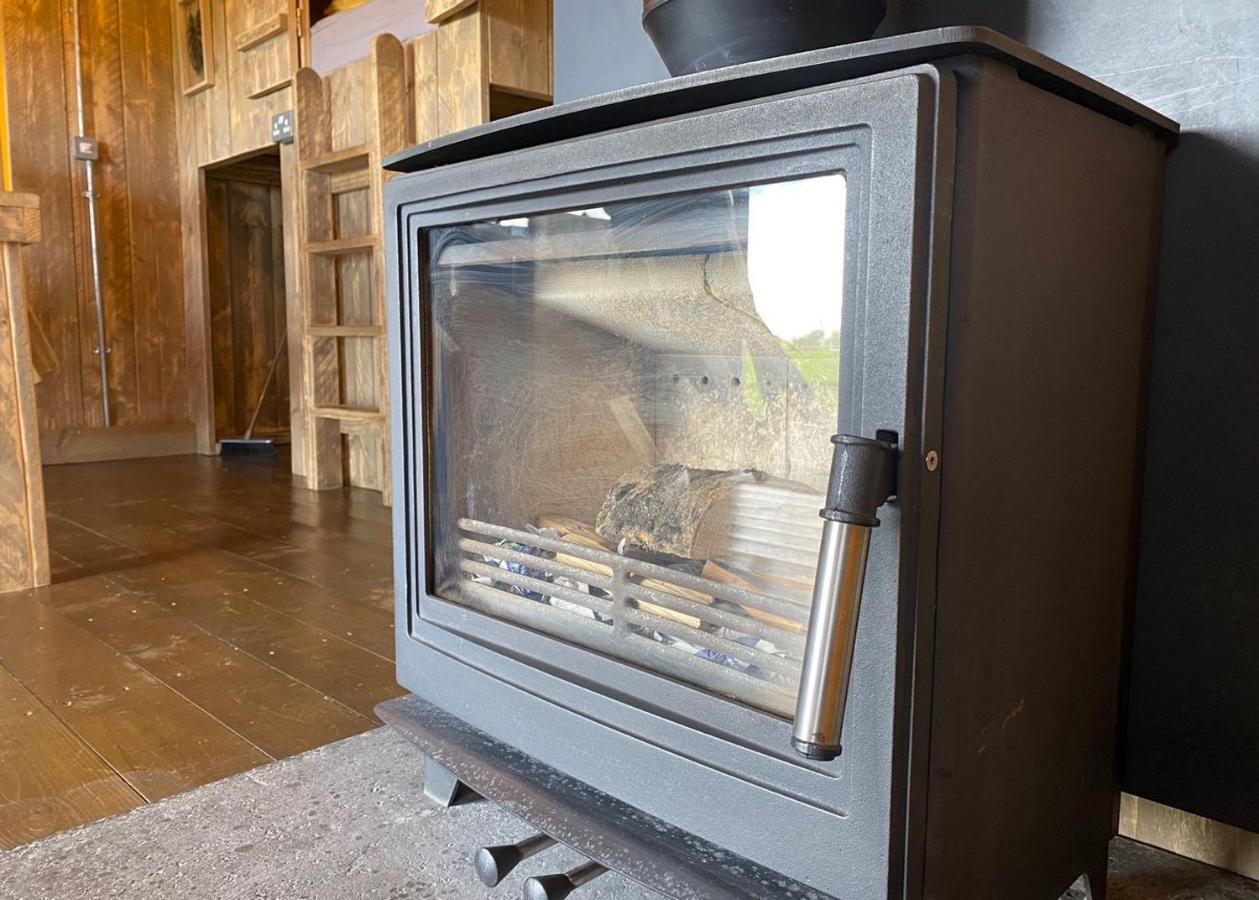 Florence Springs Glamping Gumfreston ภายนอก รูปภาพ