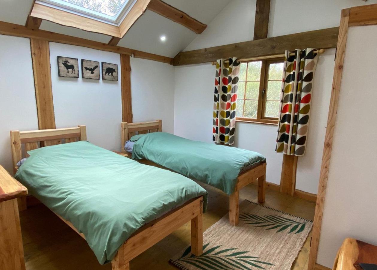 Florence Springs Glamping Gumfreston ภายนอก รูปภาพ