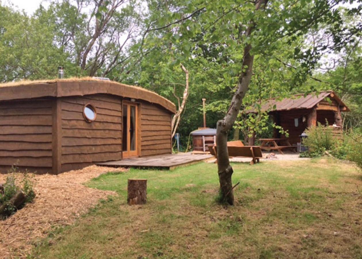 Florence Springs Glamping Gumfreston ภายนอก รูปภาพ